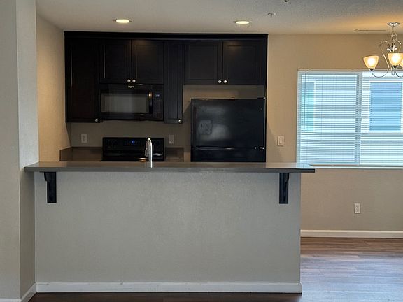 4th image of 530 Linda Kay Ct #2