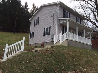 16 Dayton Park Road, Philippi, WV 26416