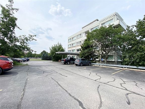 3rd image of 500 Severance Place Ln APT 106