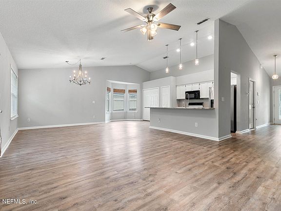 2nd image of 1728R Chandelier Cir W