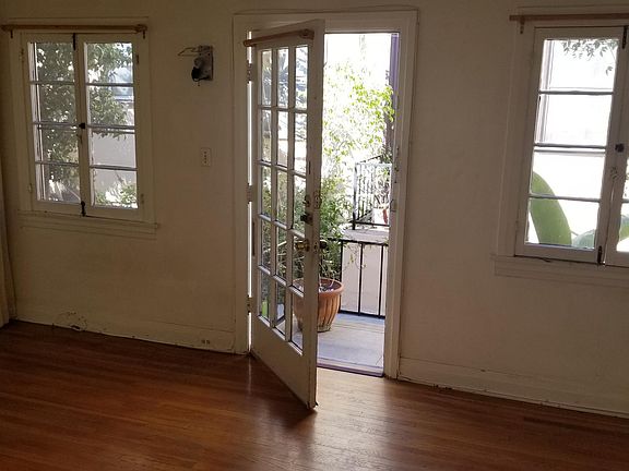4th image of 1120 20th St APT B
