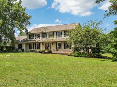 9030 Lake In The Woods Trl, Chagrin Falls, OH, 44023