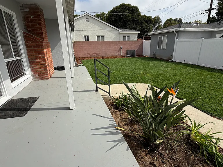 1220 Felbar Ave — Photo 9