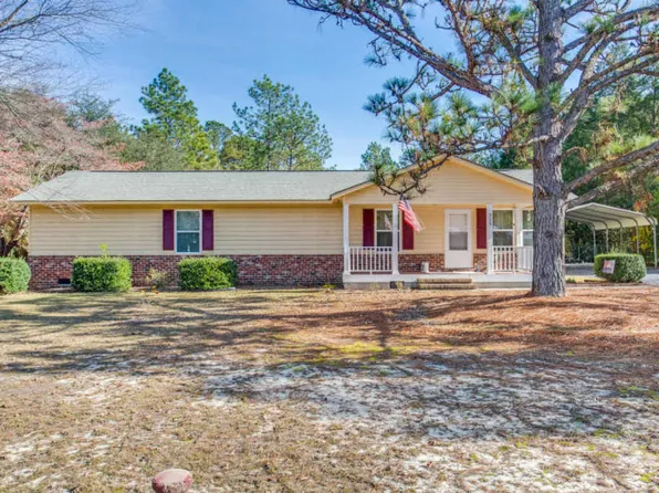 325 N Cherry St, Pinebluff, NC 28373