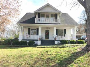 118 Glassy Mountain St, Pickens, SC 29671