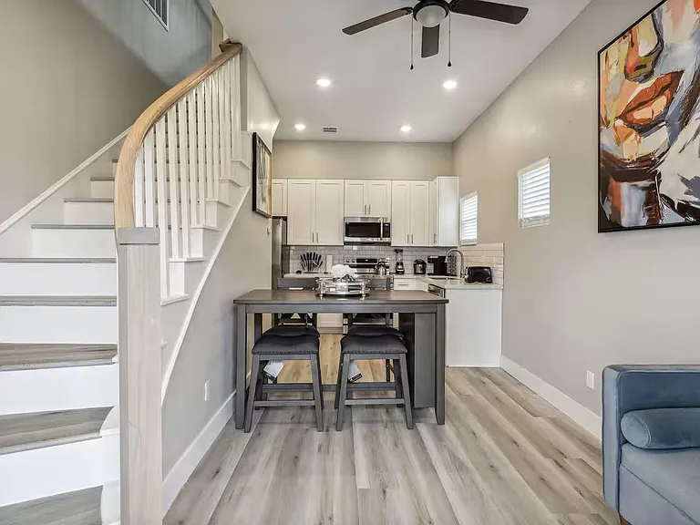 2502 Sam Wilson St — Photo 3