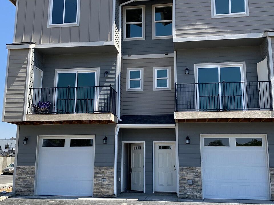 1st image of 2600 Racquet Ln #36