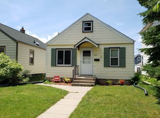 2417 S 75th St, West Allis, WI 53219