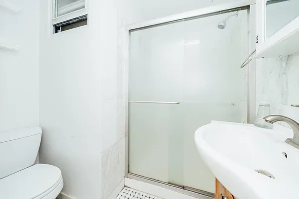 Rented by Nooklyn NYC LLC | media 10