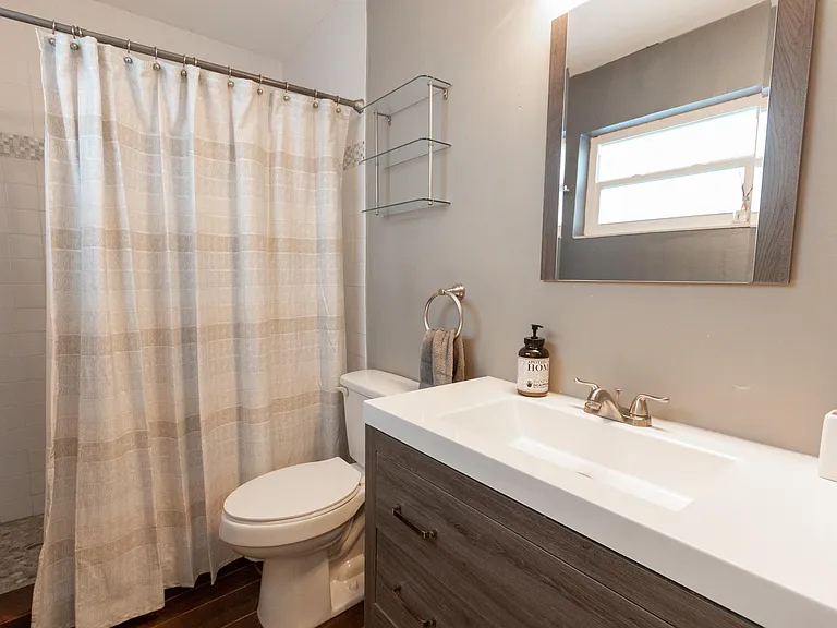 555 NW 87th St — Photo 30
