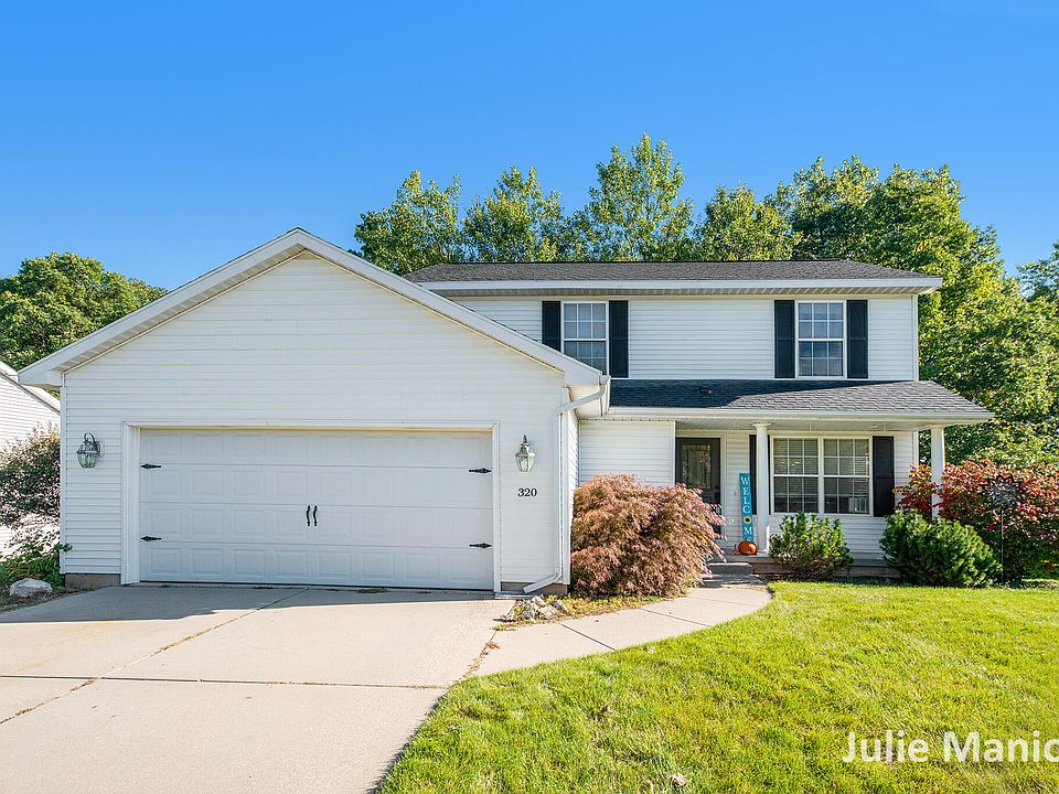 1st image of 320 Glenwoods Ct NE