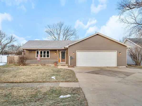 1177 King Arthur Ln, Bourbonnais, IL 60914