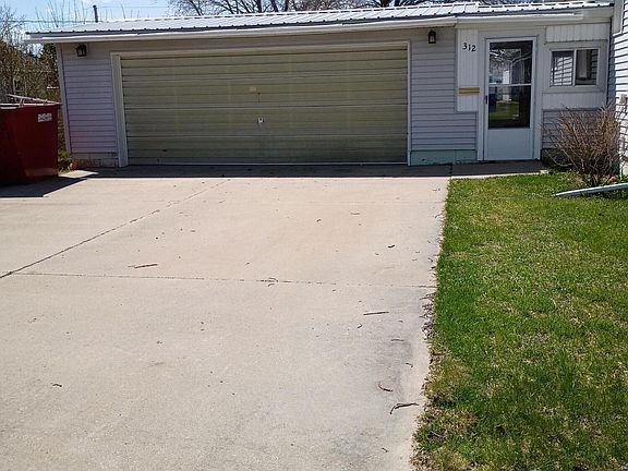 2nd image of 312 Bedford St