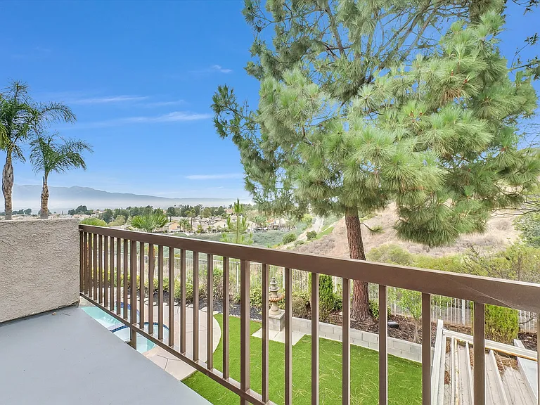 3061 Diamond View Cir — Photo 38
