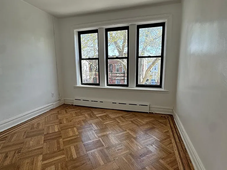 216 E 93rd St #3A — Photo 1