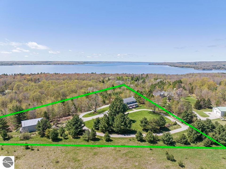 429504295 Boyne City City Rd, Boyne City, MI 49712 Zillow