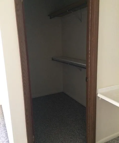 7477 Huntington Dr — Photo 7