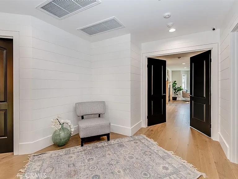 14803 Otsego St — Photo 20