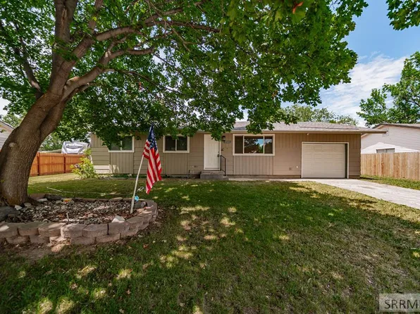 365 Bob O Link Dr, Idaho Falls, ID 83401