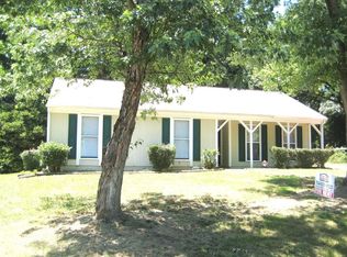 6824 N Ridge Ct, Charlotte, NC 28215