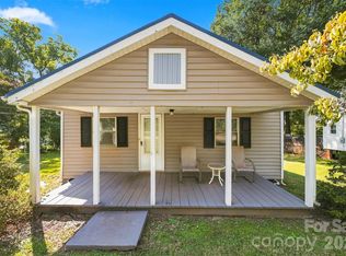 411 W 21st St, Newton, NC 28658