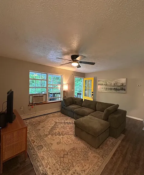 189 Poplar Hill Dr — Photo 3