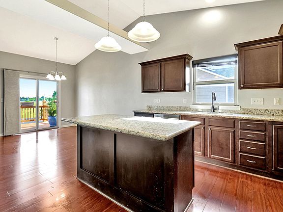 3rd image of 8145 E Old Mill Ct