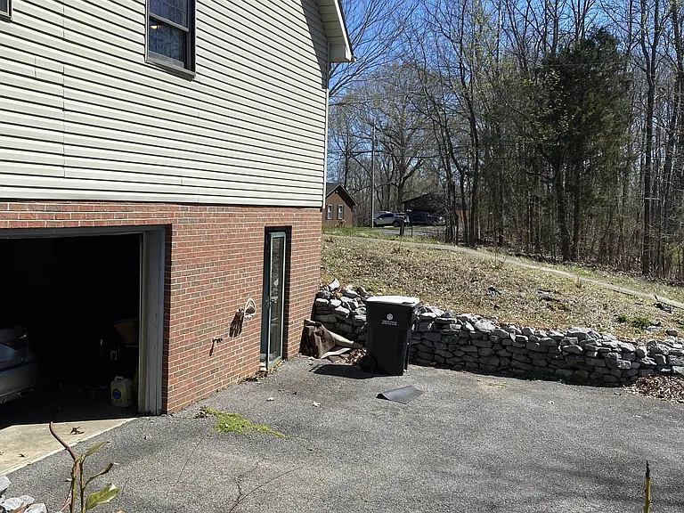 41 Cedar Ln — Photo 10