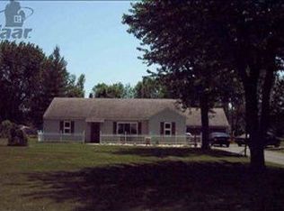 1153 Rowland St, Flint, MI 48507