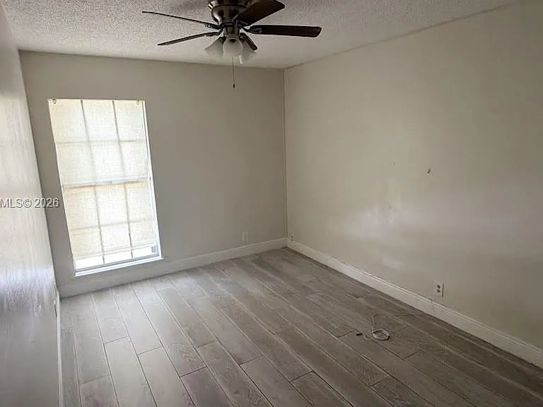 11858 Brier Patch Ct E — Photo 10