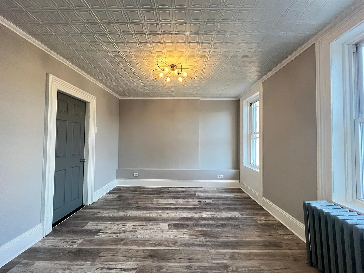 Building Photo - 88 Irving St #2