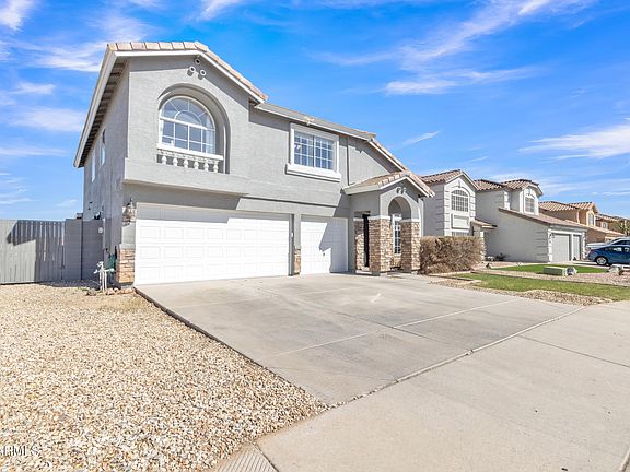 4th image of 900 E ROSEBUD Drive