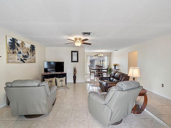 5th image of 11471 NW 40th Place