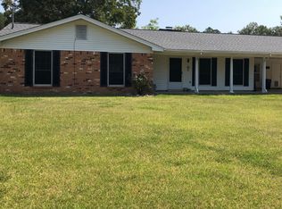 512 Spruce Ln, Starkville, MS 39759
