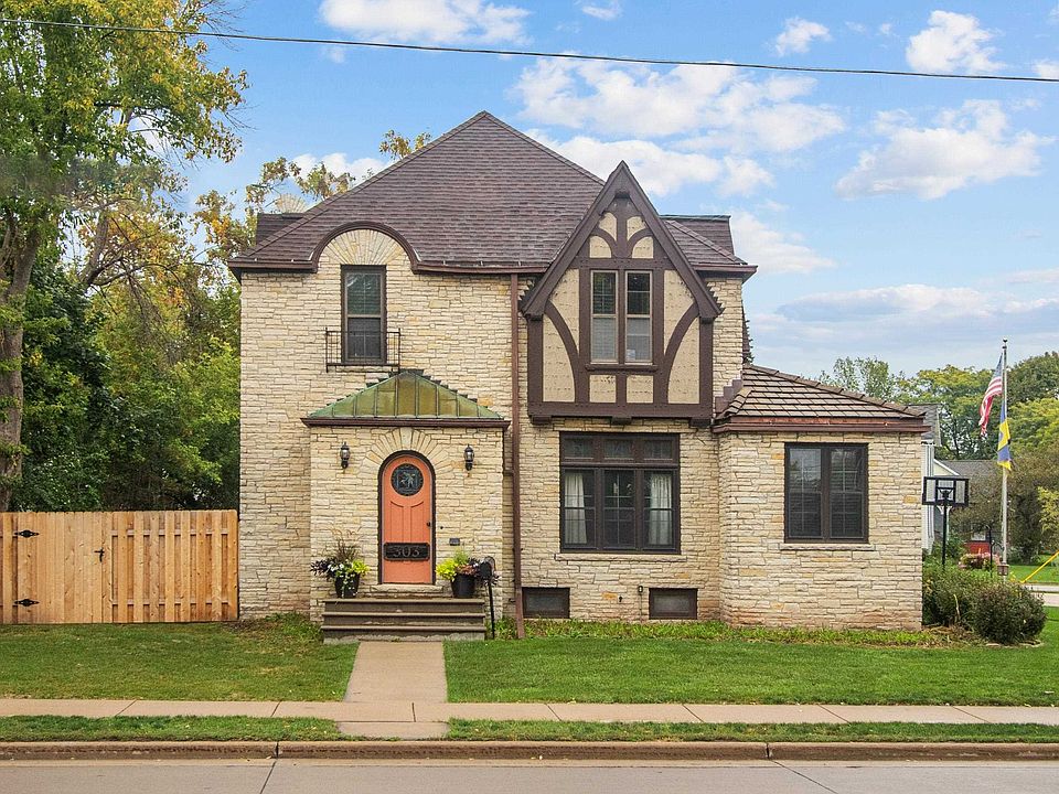 303 W Winneconne Ave, Neenah, WI 54956 MLS 50281950 Zillow