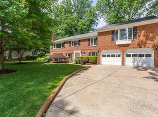 1722 Fairview Ave, Mc Lean, VA 22101