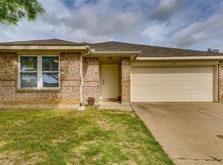 804 Cedar Ridge Ln, Burleson, TX 76028