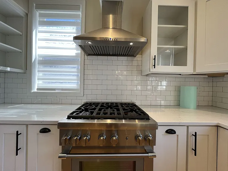 1922 NW New Hope Ct — Photo 14