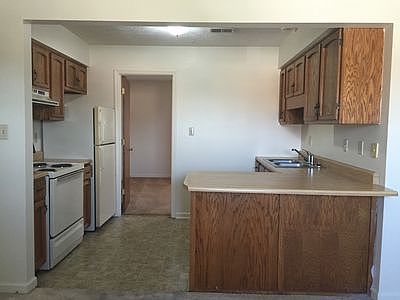 1st image of 101 Maplehill Dr APT 5