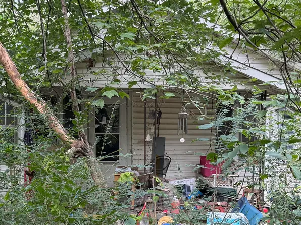619 Franklin Ave, Bridgeport, AL 35740
