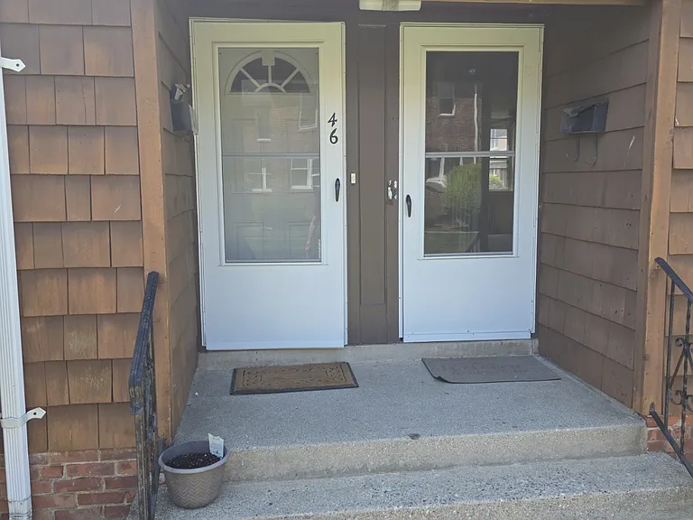 44 Virginia Ave — Photo 4