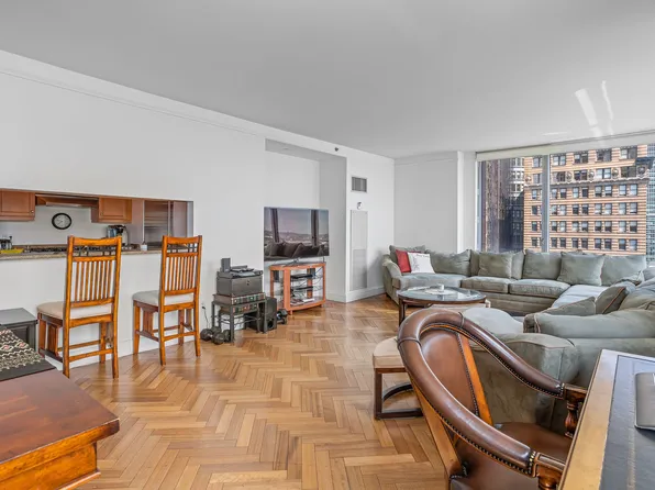 10 Little West Street 18E image 3 of 9