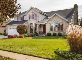 1356 Green Pheasant Ln, Batavia, IL 60510