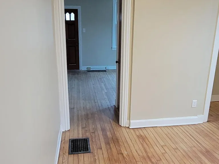 352 High St #A — Photo 2
