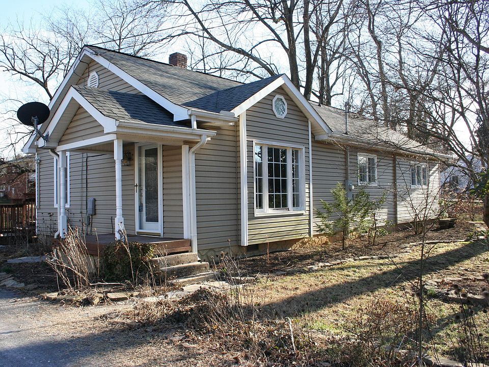 1st image of 2406 NE Emoriland Blvd