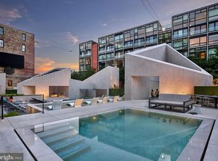 1042 N 2nd St #102, Philadelphia, PA 19123