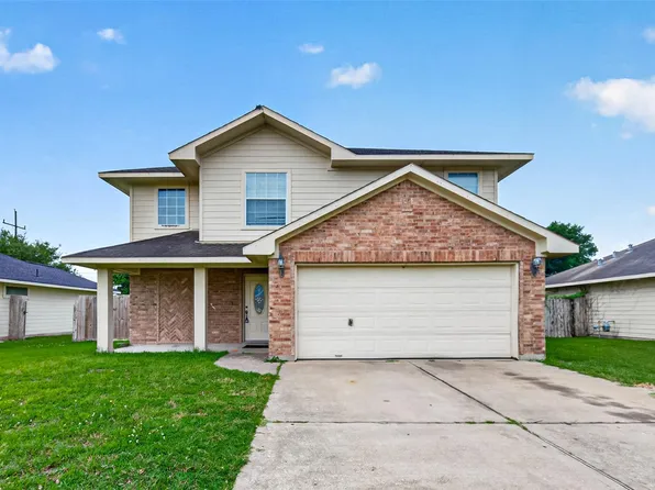 707 Mockingbird St, Navasota, TX 77868