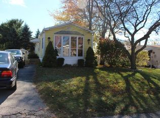 4 Independence Ln, West Brookfield, MA 01585