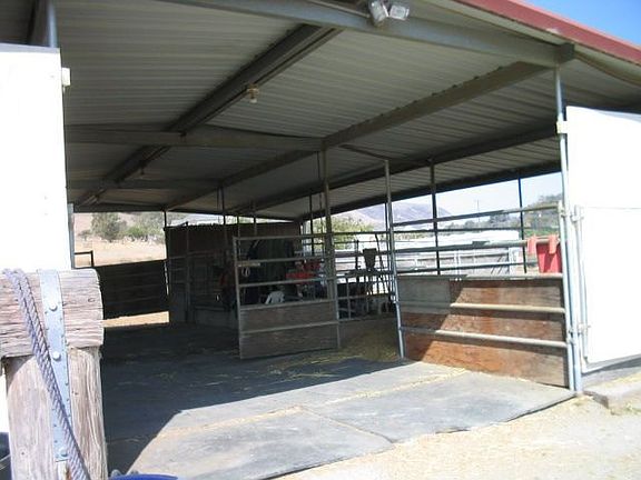 Six Stall horse barn