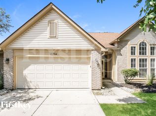 10794 Brixton Ln, Fishers, IN 46037